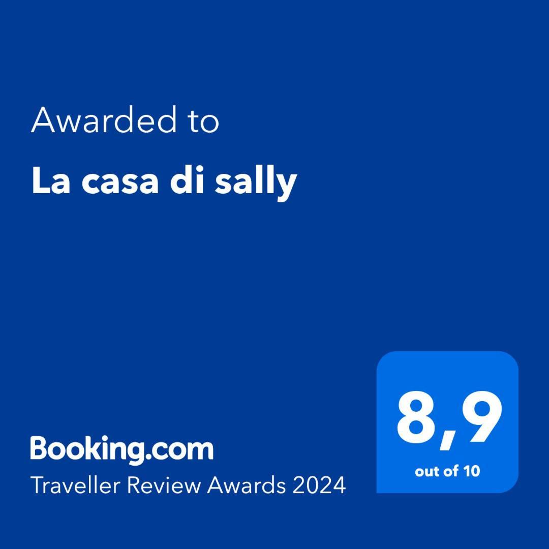 La Casa Di Sally ปีติญาโน ภายนอก รูปภาพ